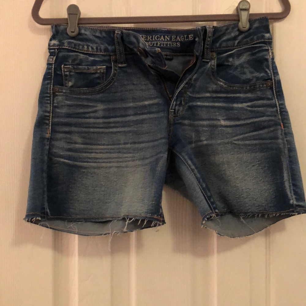 american eagle women’s midi shorts